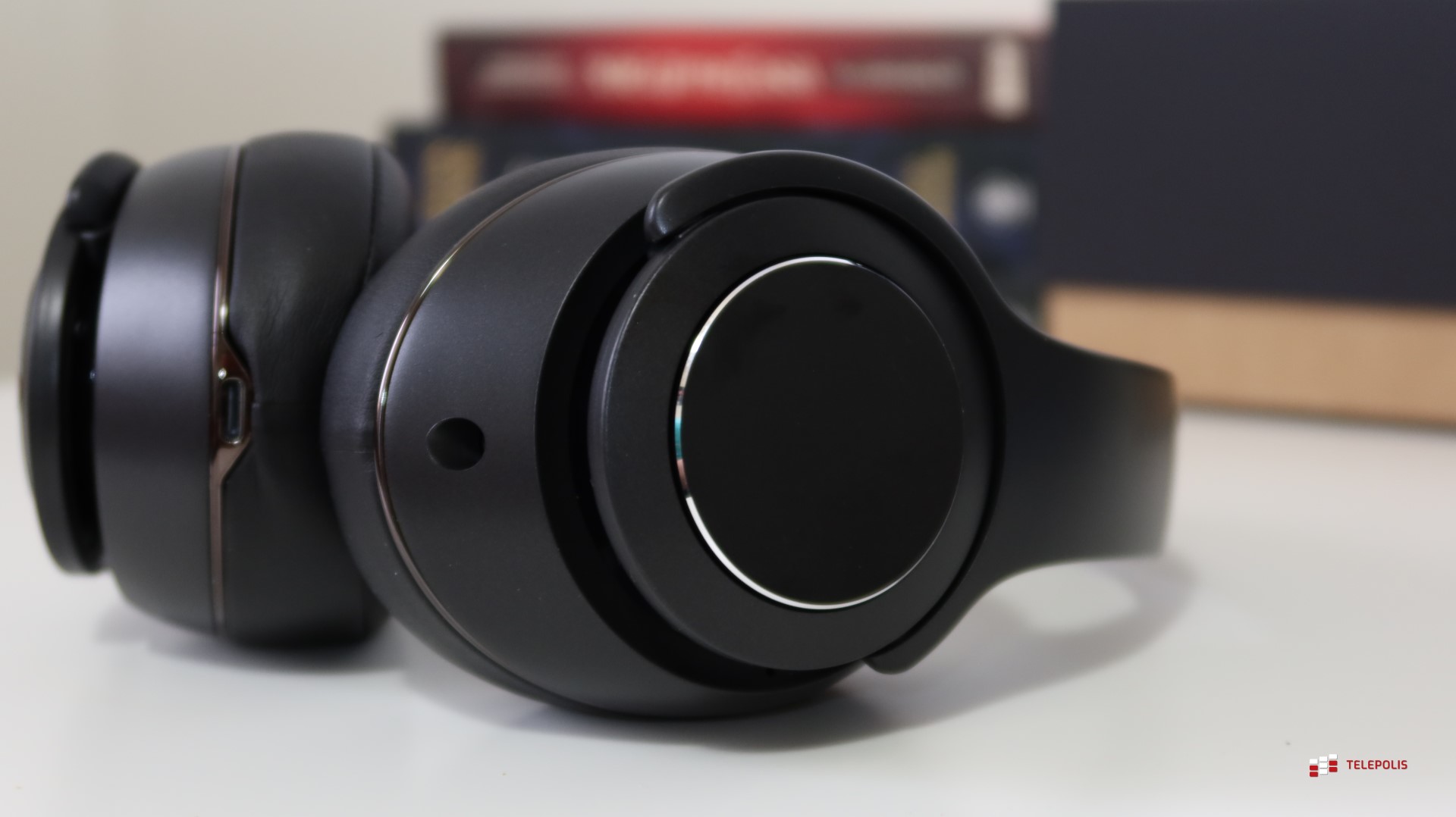 Słuchawko-głośnik dla tych, którzy nie potrafią wybrać jednego (test)