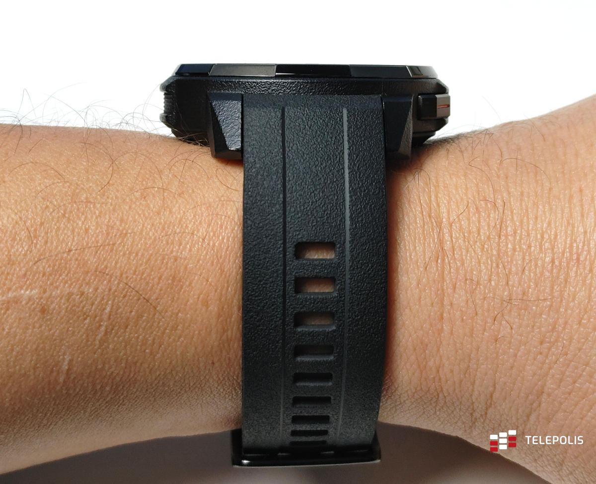 Test zegarka Honor Watch GS Pro: sportowy, turystyczny, trochę smart
