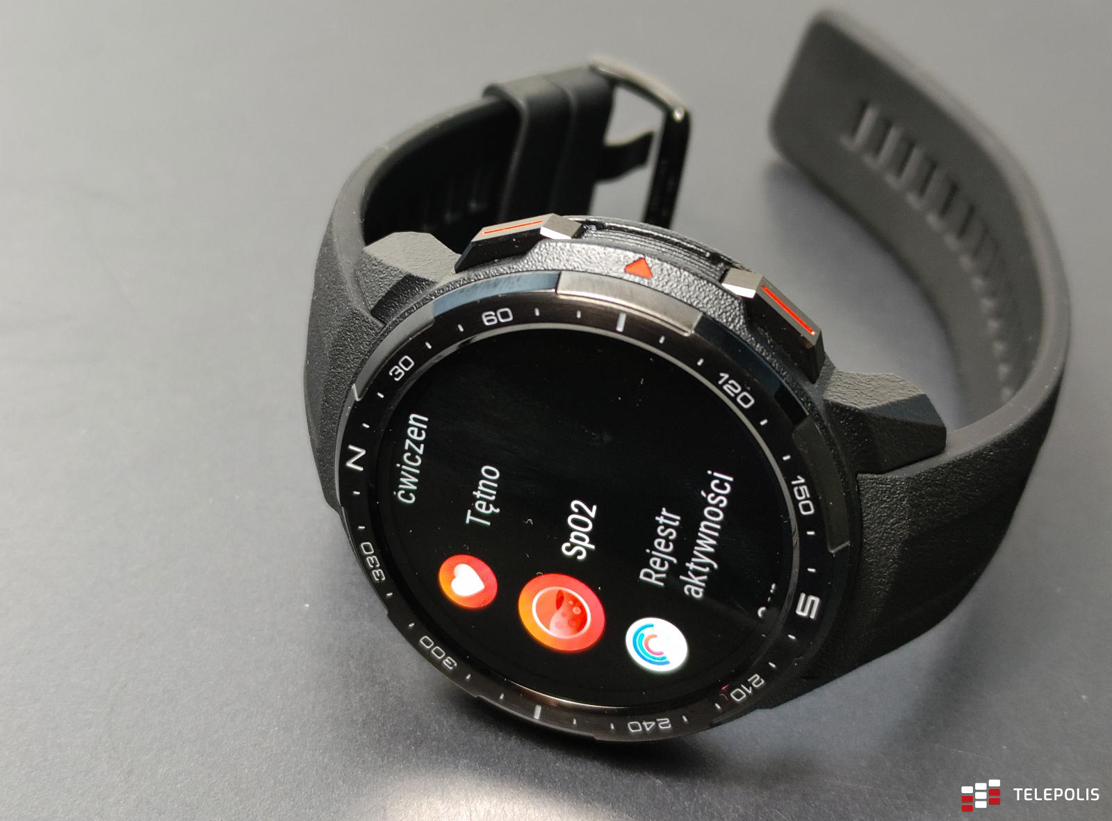 Test zegarka Honor Watch GS Pro: sportowy, turystyczny, trochę smart