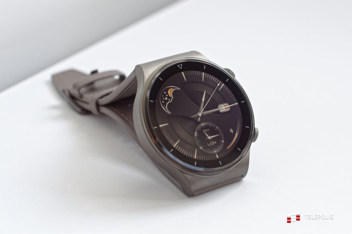 Huawei Watch GT 2 Pro już w Polsce. Towarzyszy mu prostokątny Huawei Watch Fit