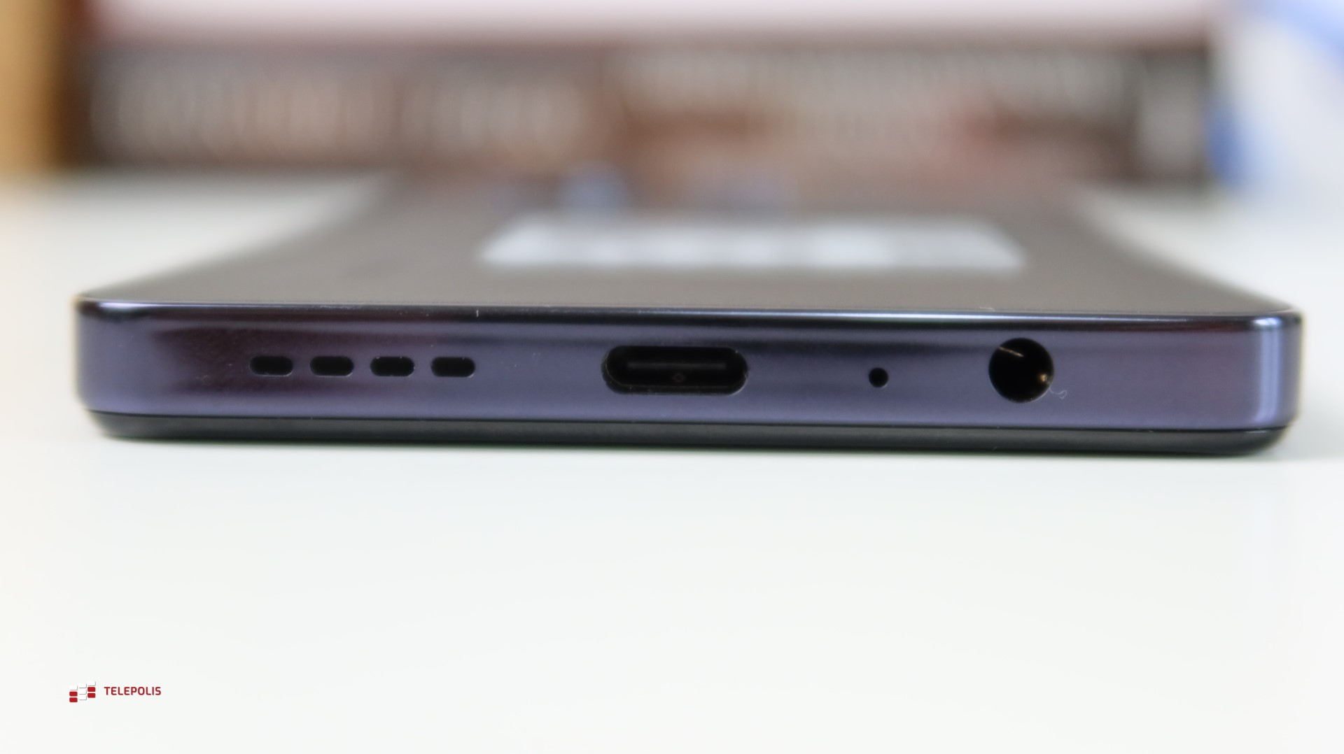 Smartfon inflacyjny. W Rosji schodzi jak ciepłe bułeczki (test)