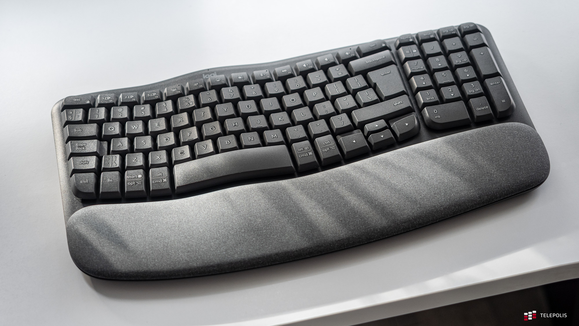 Ergonomiczna i kompaktowa. Logitech Wave Keys będzie hitem sezonu