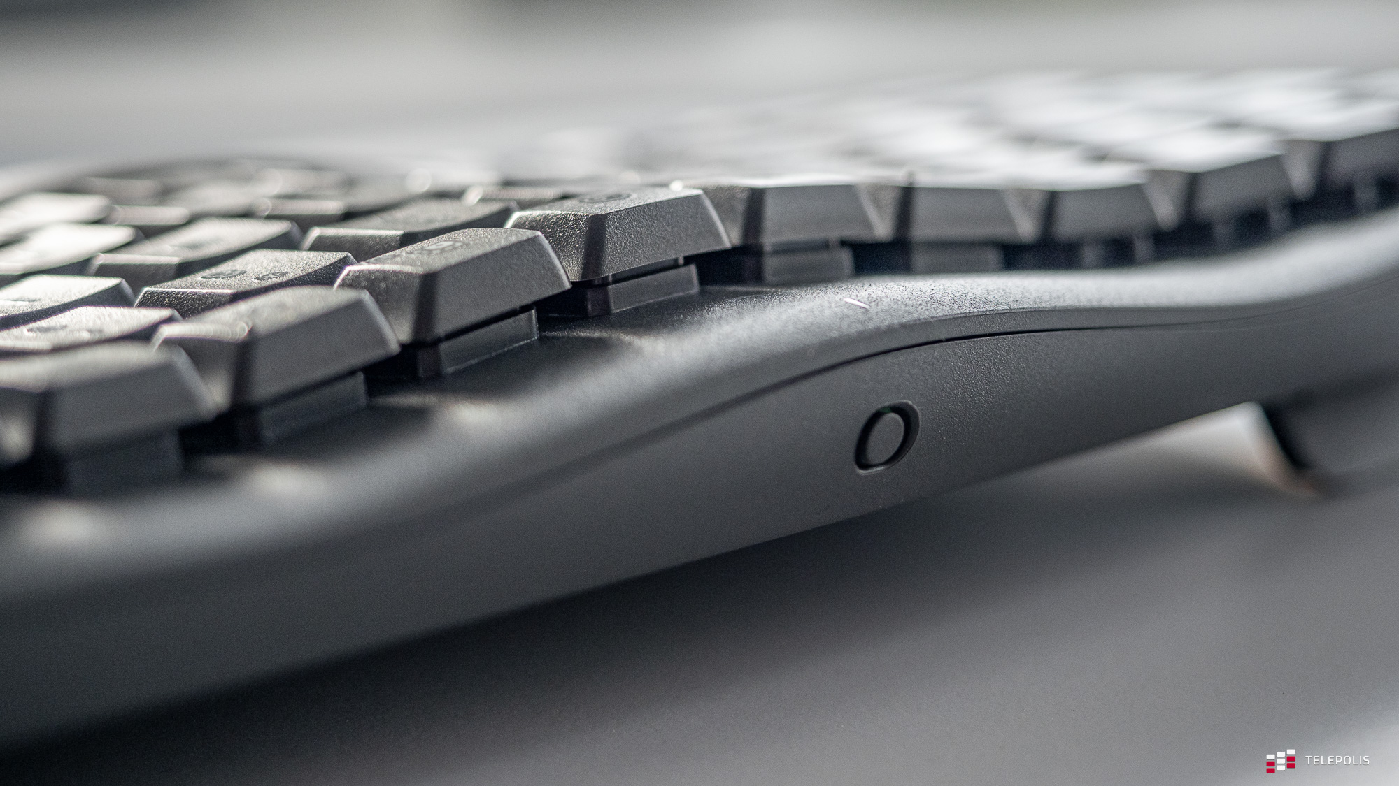 Jak być na fali? Pisz na Logitech Wave Keys (recenzja)