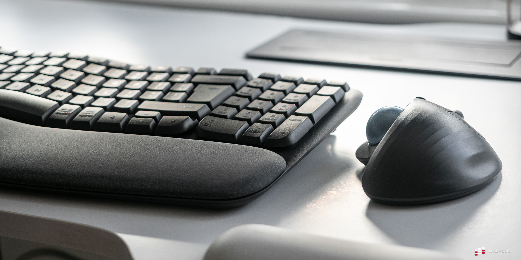 Jak być na fali? Pisz na Logitech Wave Keys (recenzja)