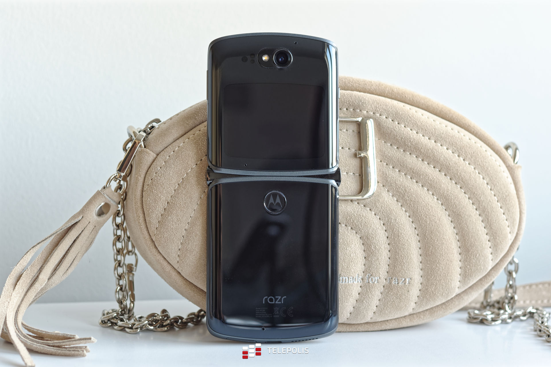 Motorola razr 5G: elegancja warta grzechu. Tnie powietrze i portfel