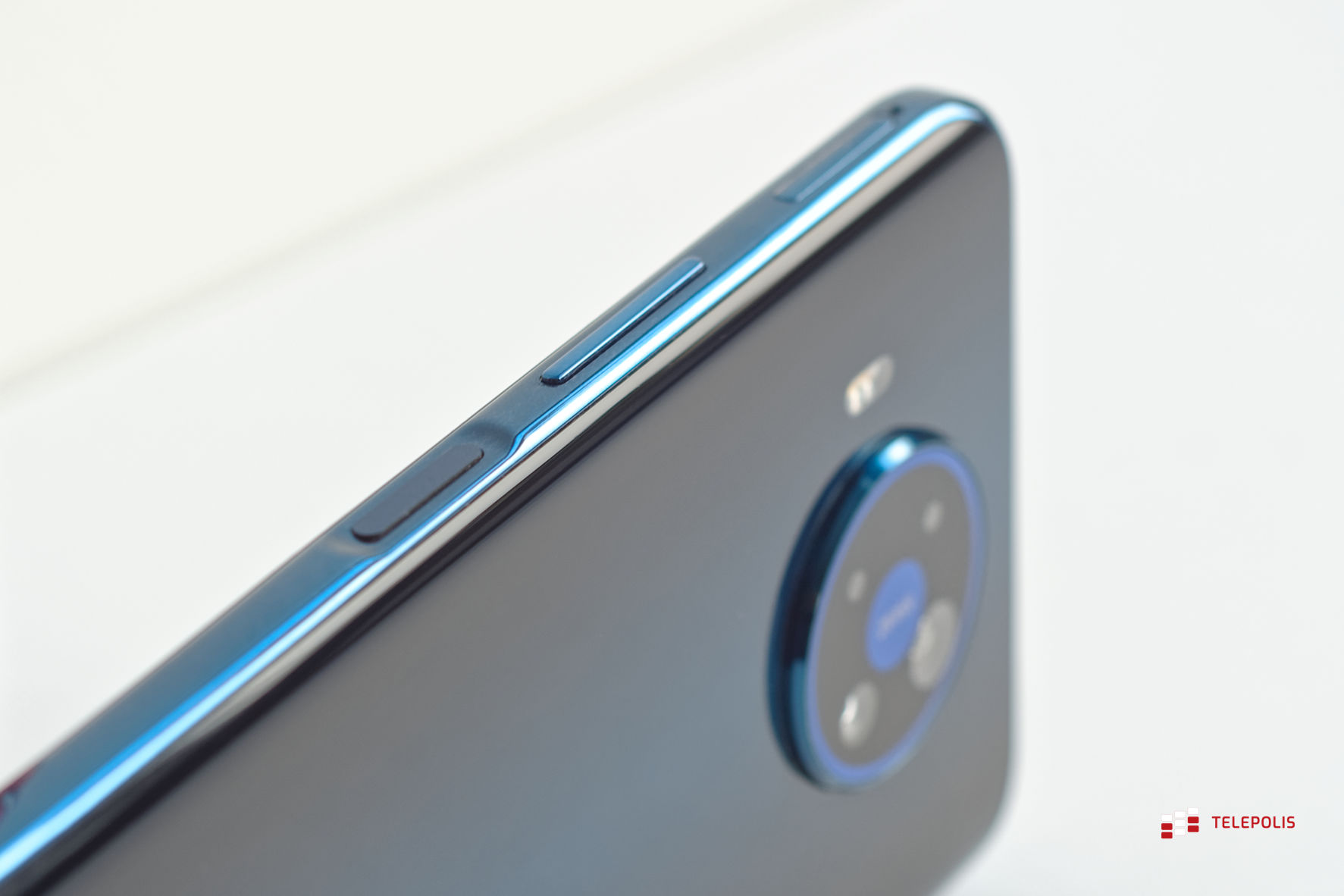 Nokia 8.3 5G – Android w tajnej służbie Jej Królewskiej Mości