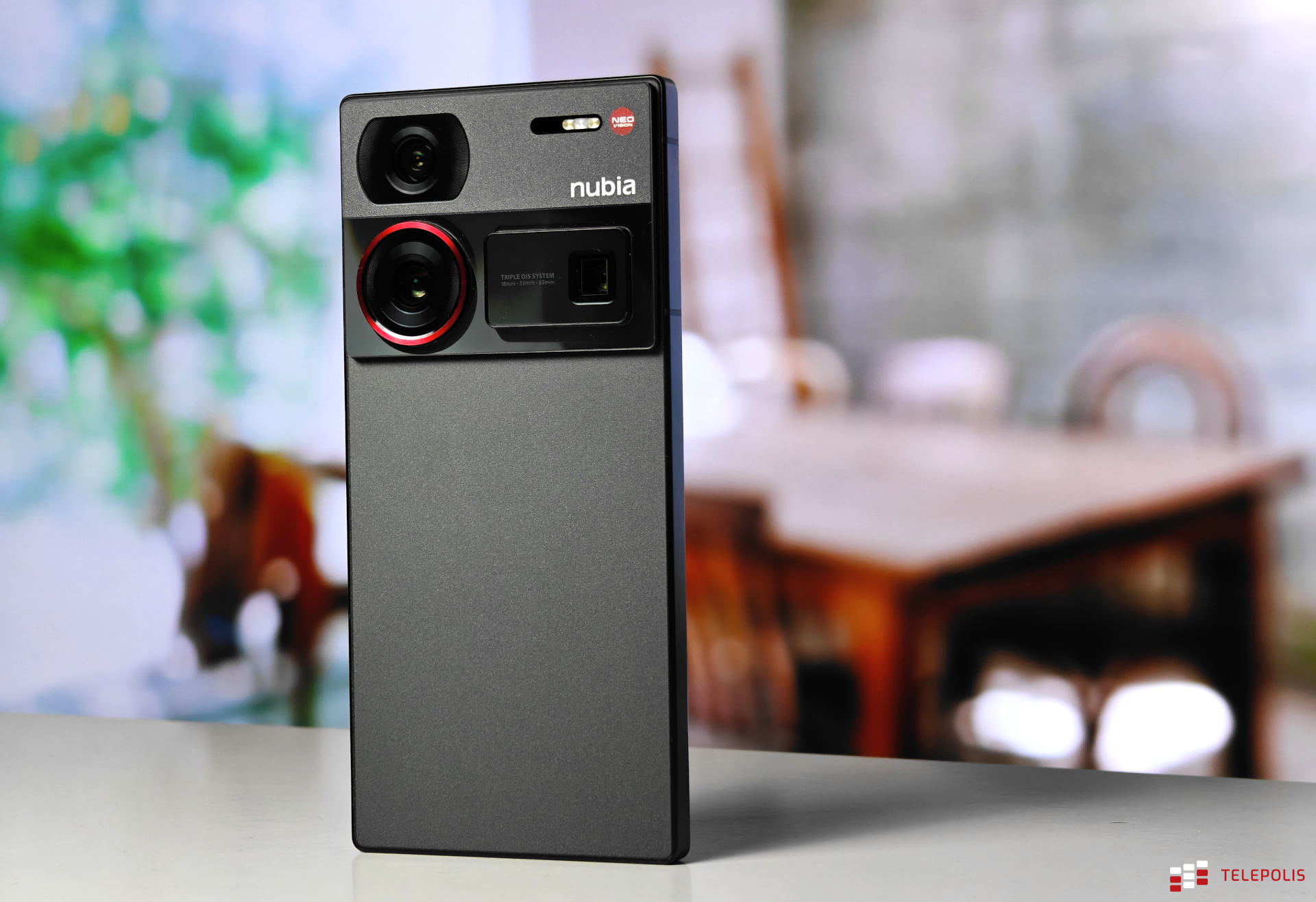 Nubia Z60 Ultra - pogromca flagowców i ozdoba minimalisty (test)