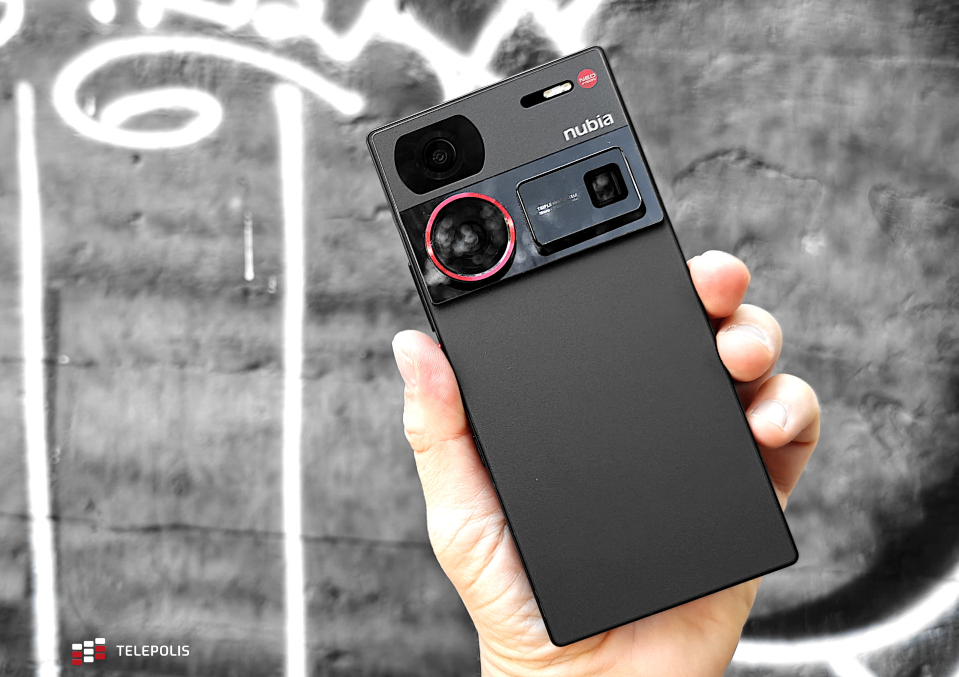 Nubia Z60 Ultra - pogromca flagowców i ozdoba minimalisty (test)