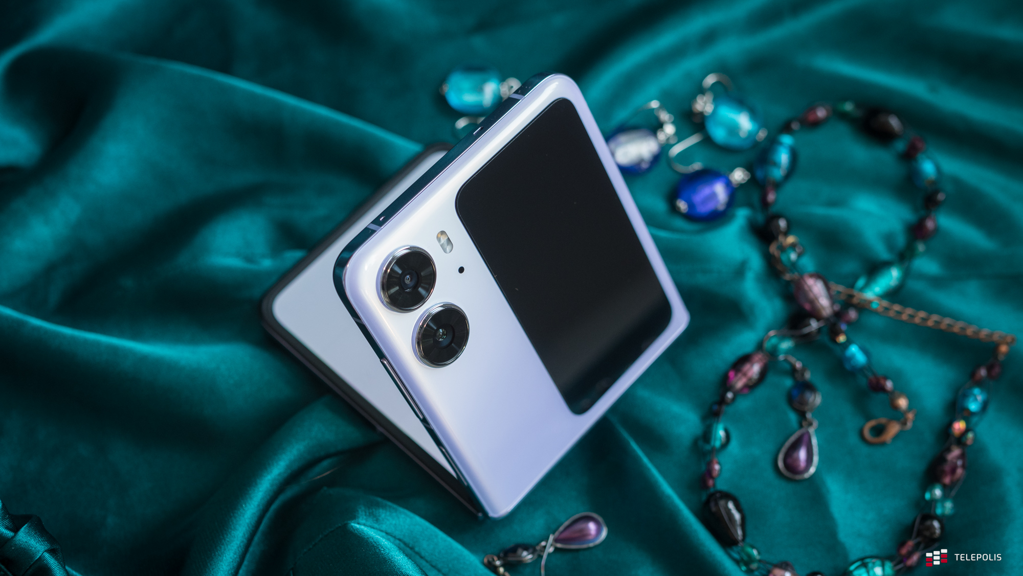 OPPO Find N2 Flip. Dobrze się składa, że ma dużą baterię (test)
