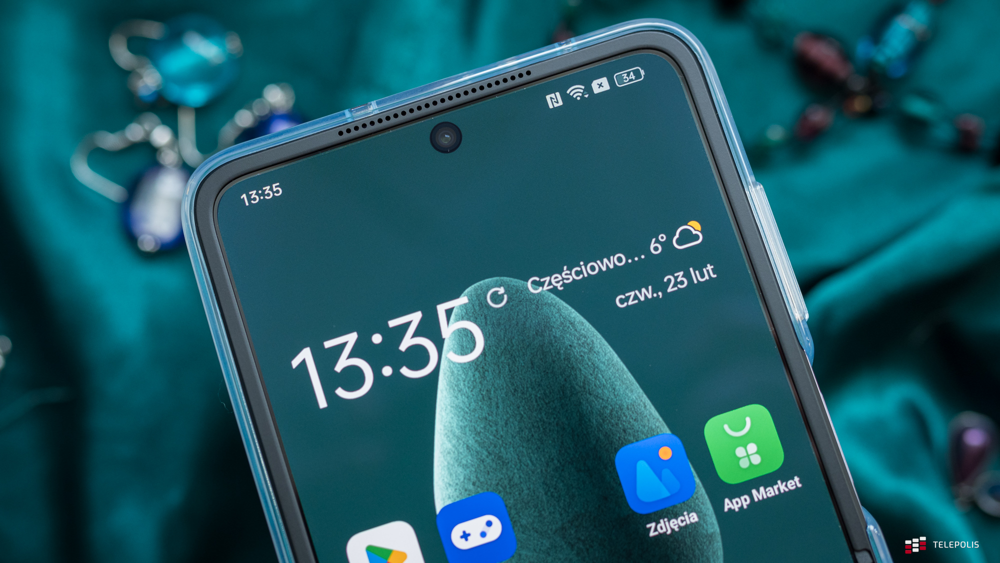 OPPO Find N2 Flip. Dobrze się składa, że ma dużą baterię (test)