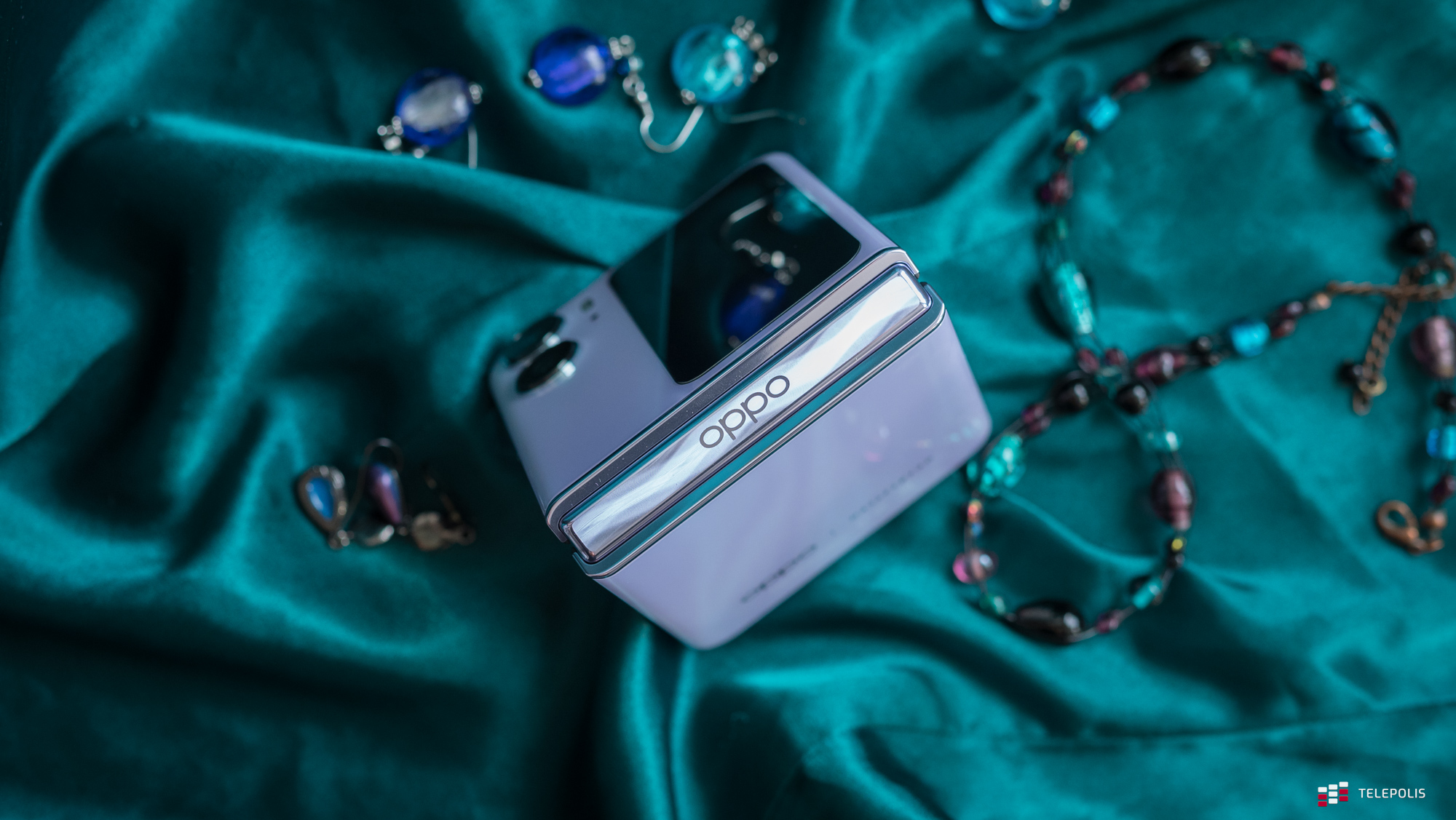 OPPO Find N2 Flip. Dobrze się składa, że ma dużą baterię (test)