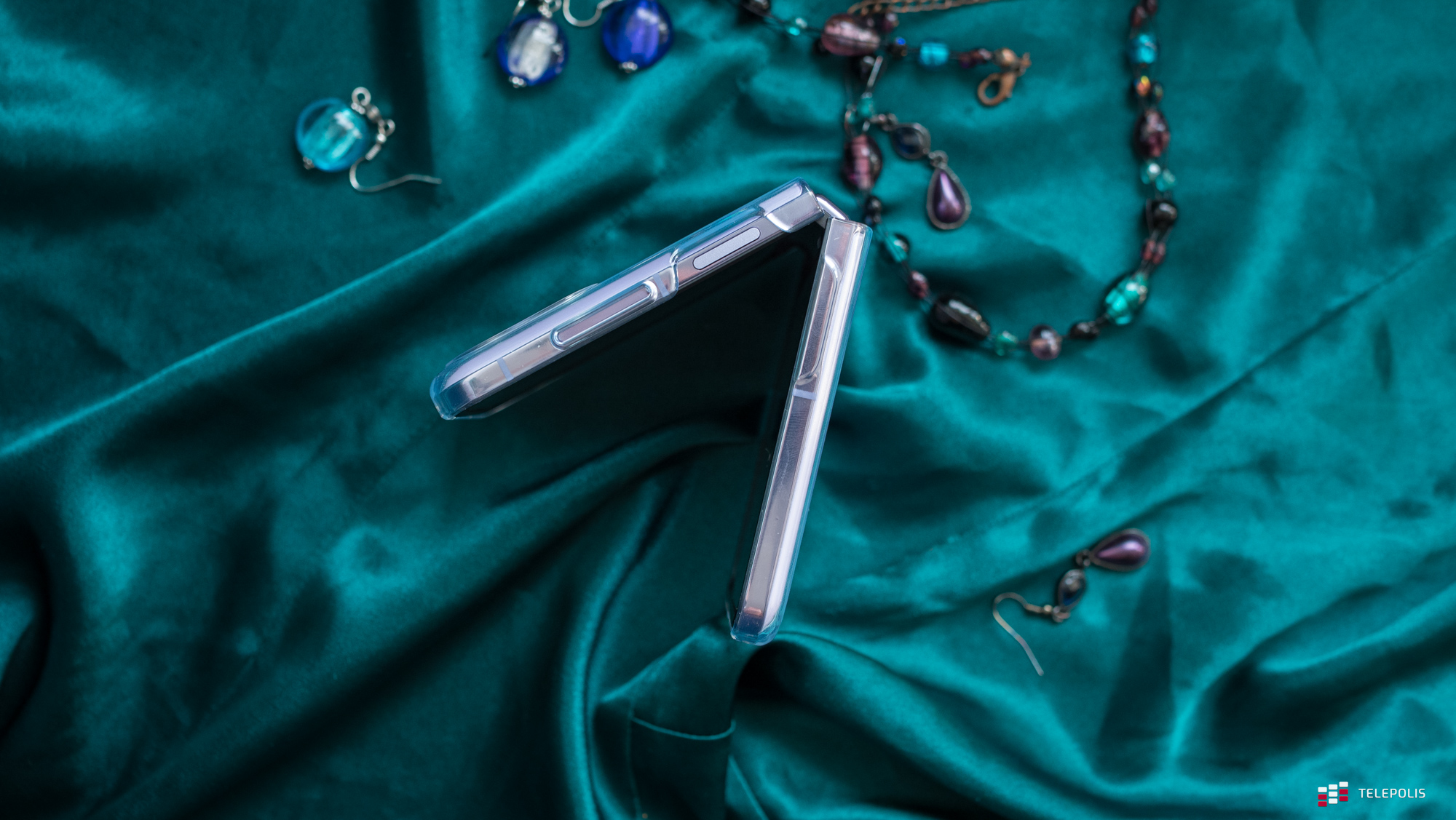 OPPO Find N2 Flip. Dobrze się składa, że ma dużą baterię (test)