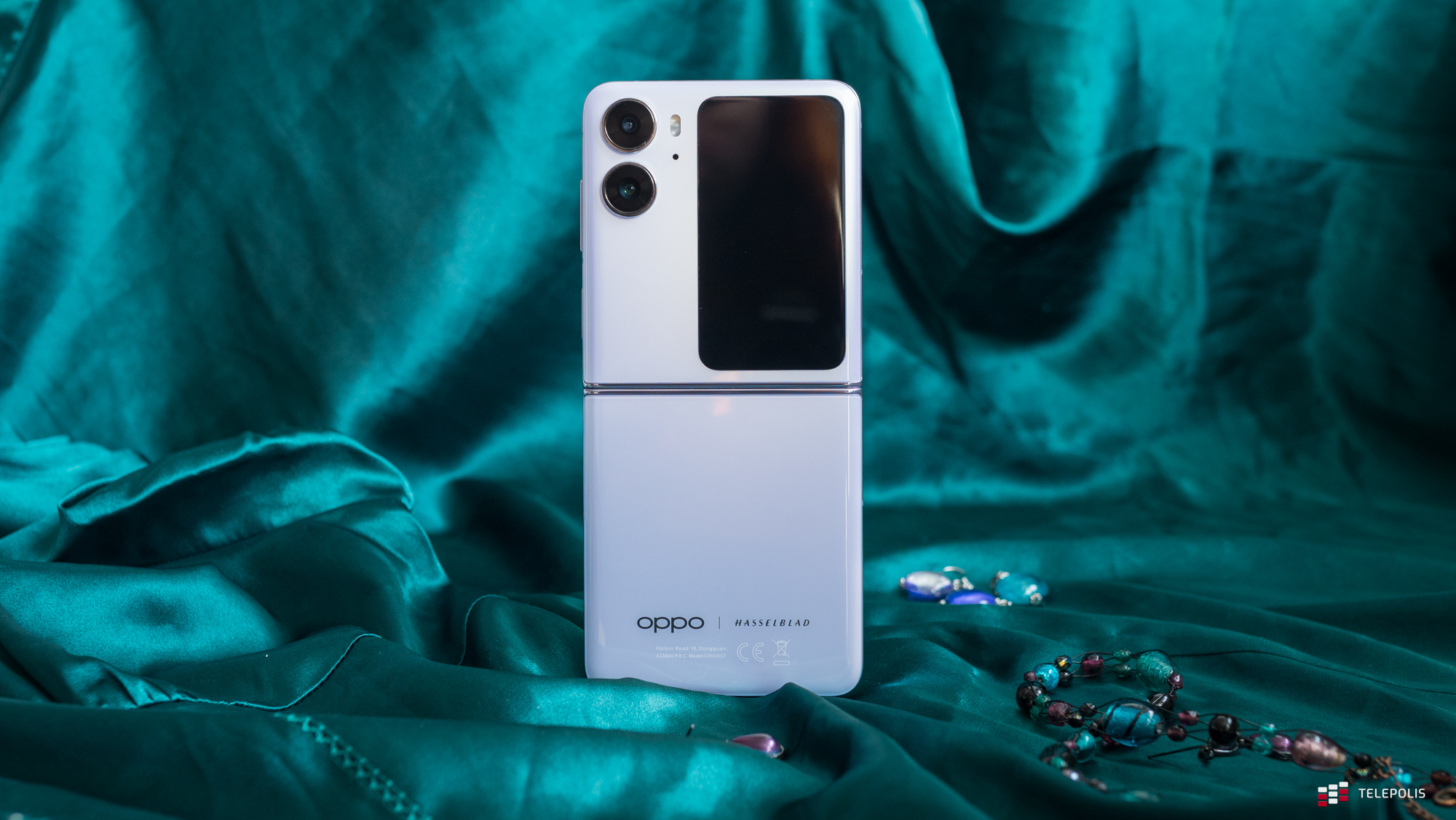 OPPO Find N2 Flip. Dobrze się składa, że ma dużą baterię (test)