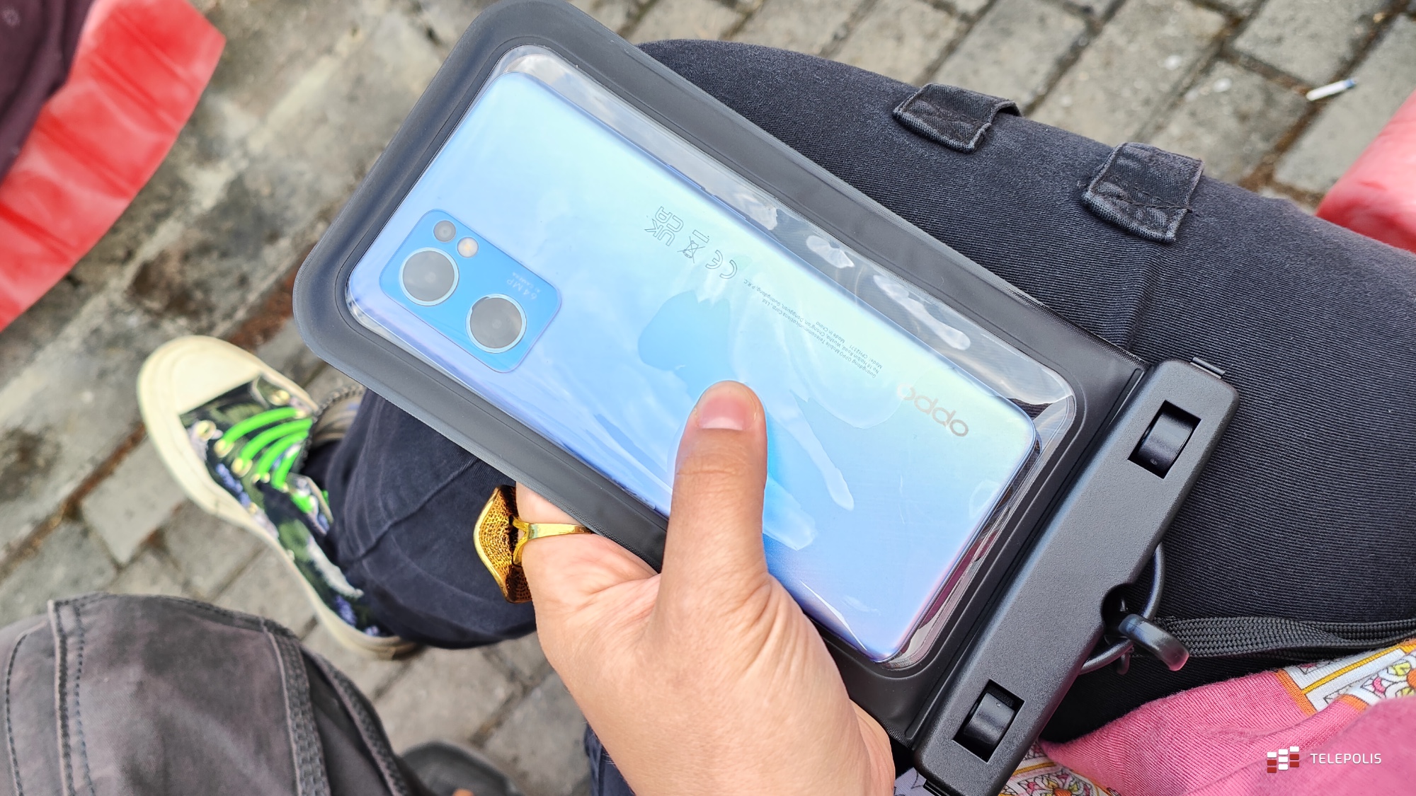 OPPO Reno7 5G: Śliczny i praktyczny, ale z ceną to przegięli