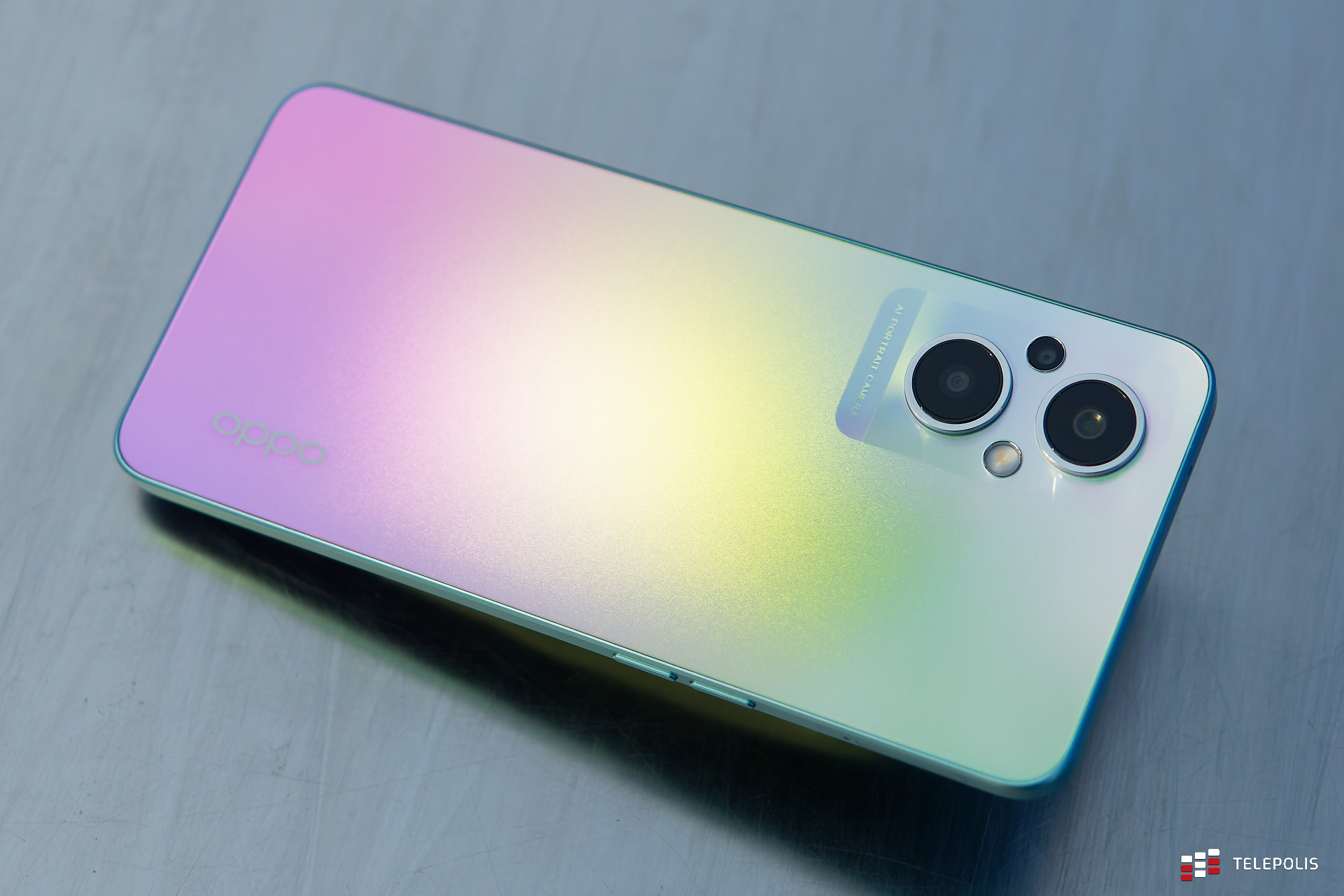 OPPO Reno7 Lite 5G – i życie nabiera barw. Jakości – niekoniecznie