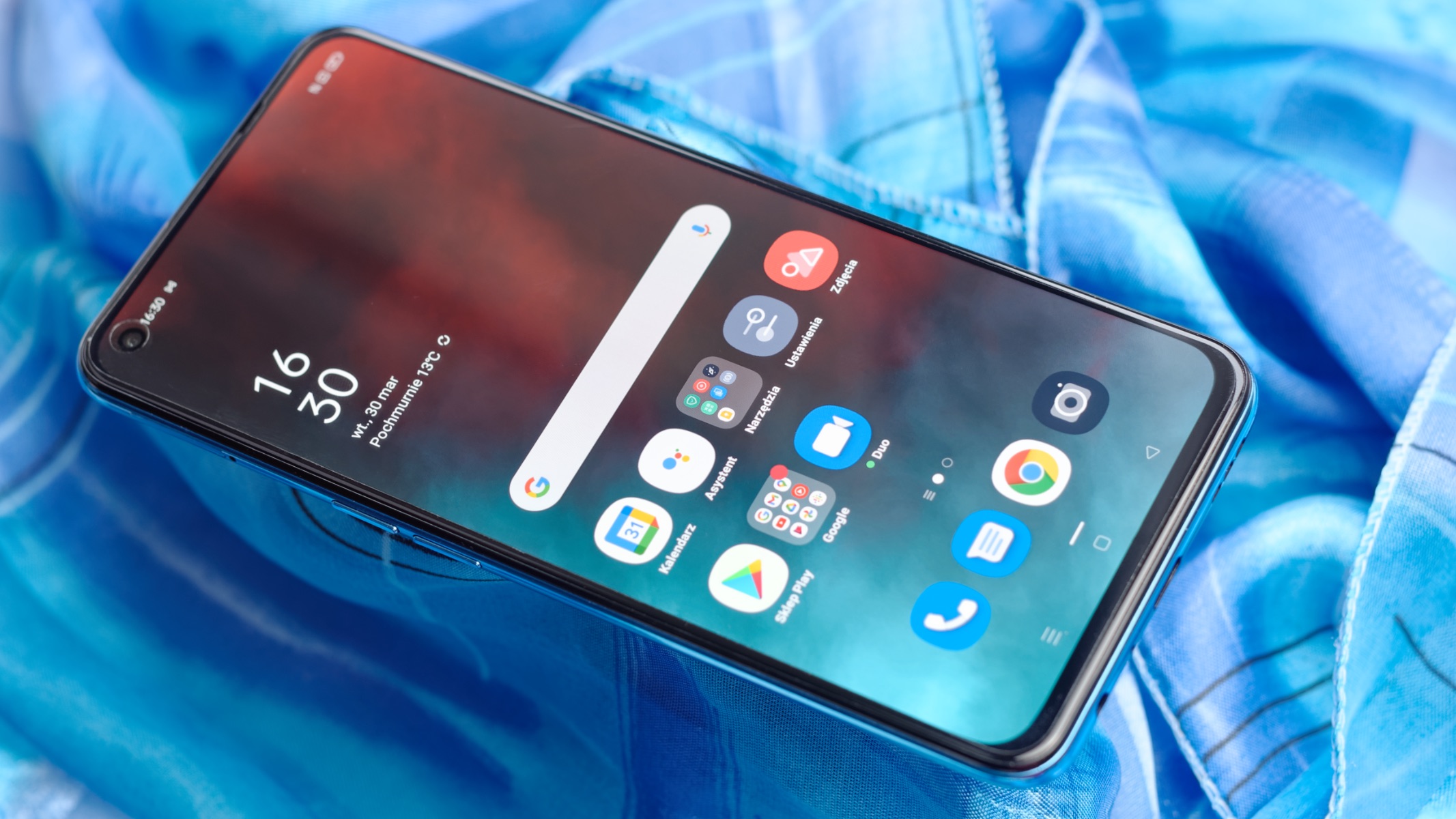 Oppo Reno5 5G: test średniaka stworzonego do kręcenia filmów