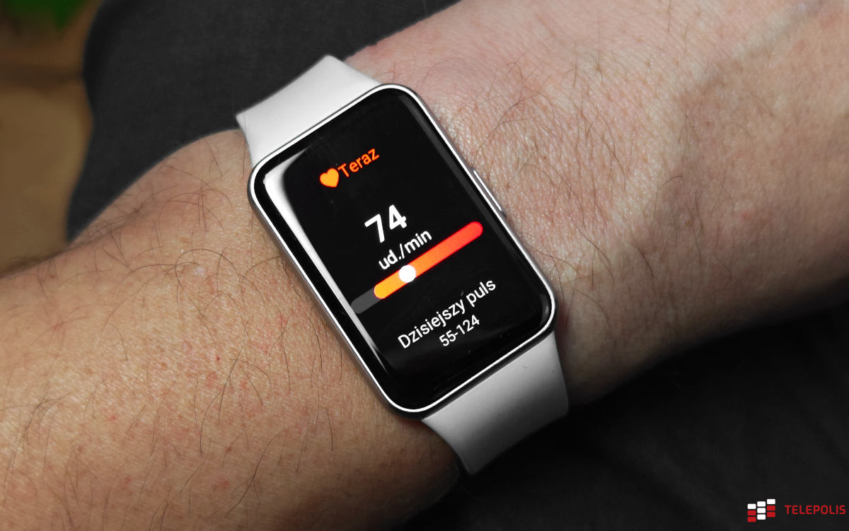 Samsung Galaxy Fit3: zgrabna opaska jak mały smartwatch (test)