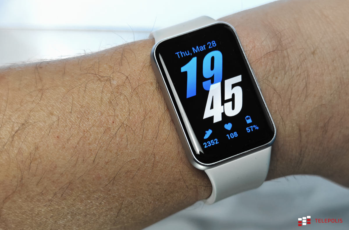 Samsung Galaxy Fit3: zgrabna opaska jak mały smartwatch (test)