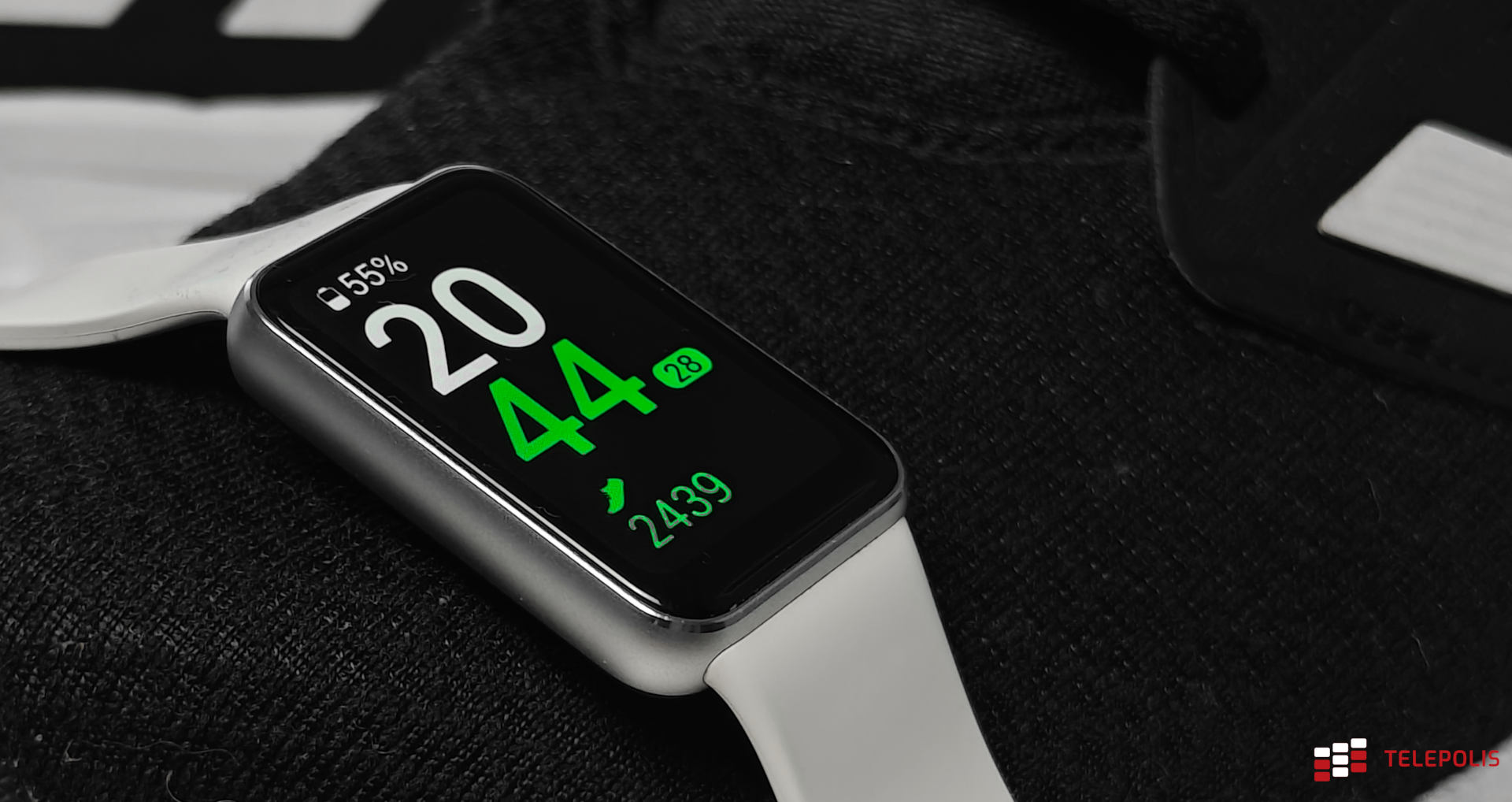 Samsung Galaxy Fit3: zgrabna opaska jak mały smartwatch (test)