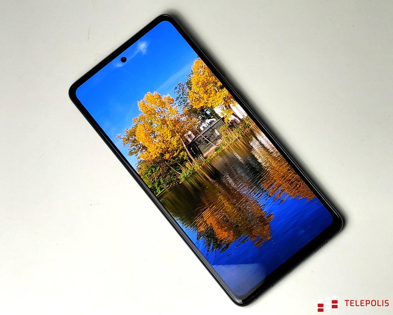 Test: Samsung Galaxy S20 FE 5G działa we wszystkich 5G i to nie koniec jego zalet