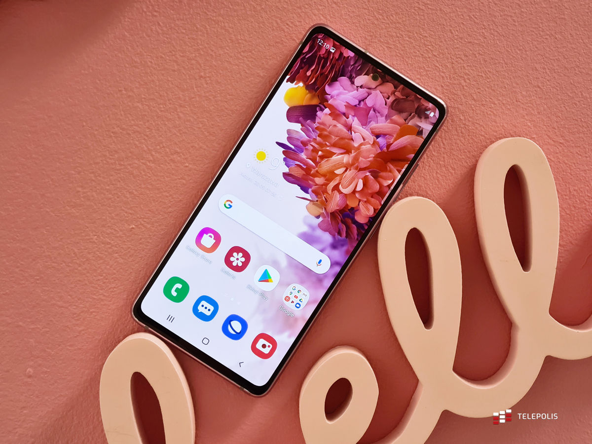 Galaxy S20 FE 5G: smartfon dla fanów Samsunga, 5G i szybkości. Testowaliśmy go w Plusie