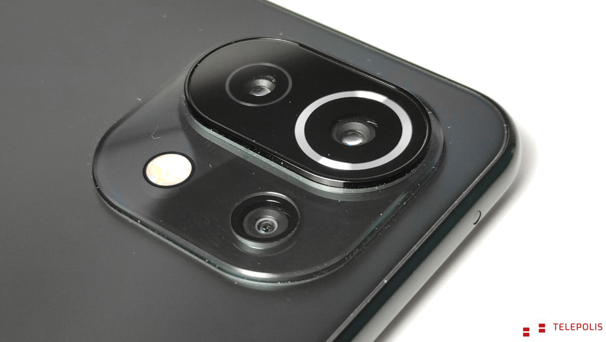 Xiaomi 11 Lite 5G NE – chciał być pogromcą, pozostał średniakiem