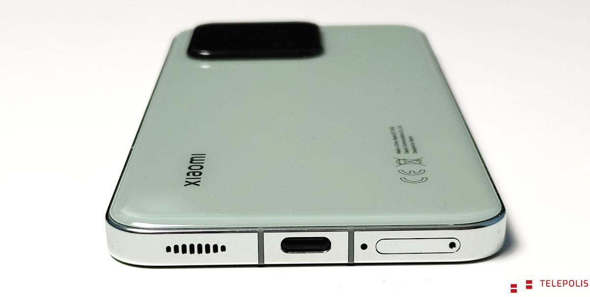 Xiaomi 13 to najlepszy mały smartfon z Androidem (test)