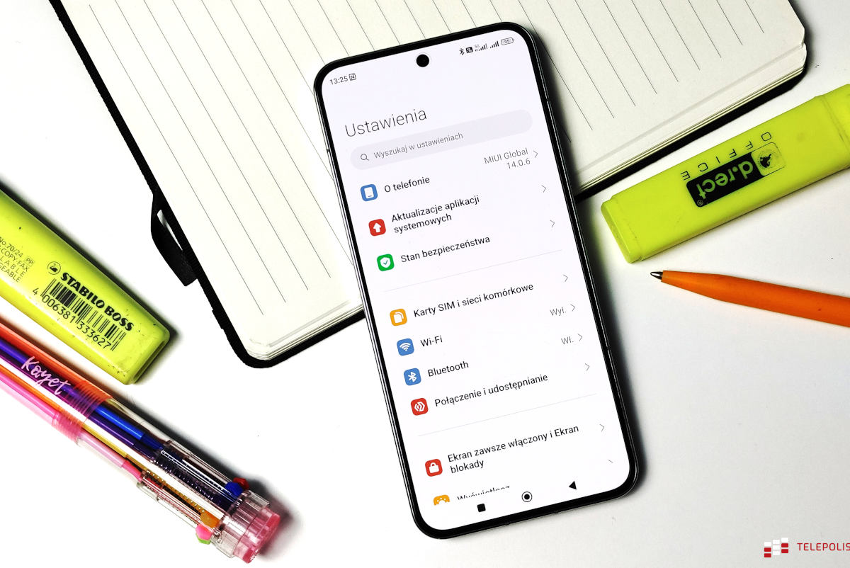 Xiaomi 13 to najlepszy mały smartfon z Androidem (test)