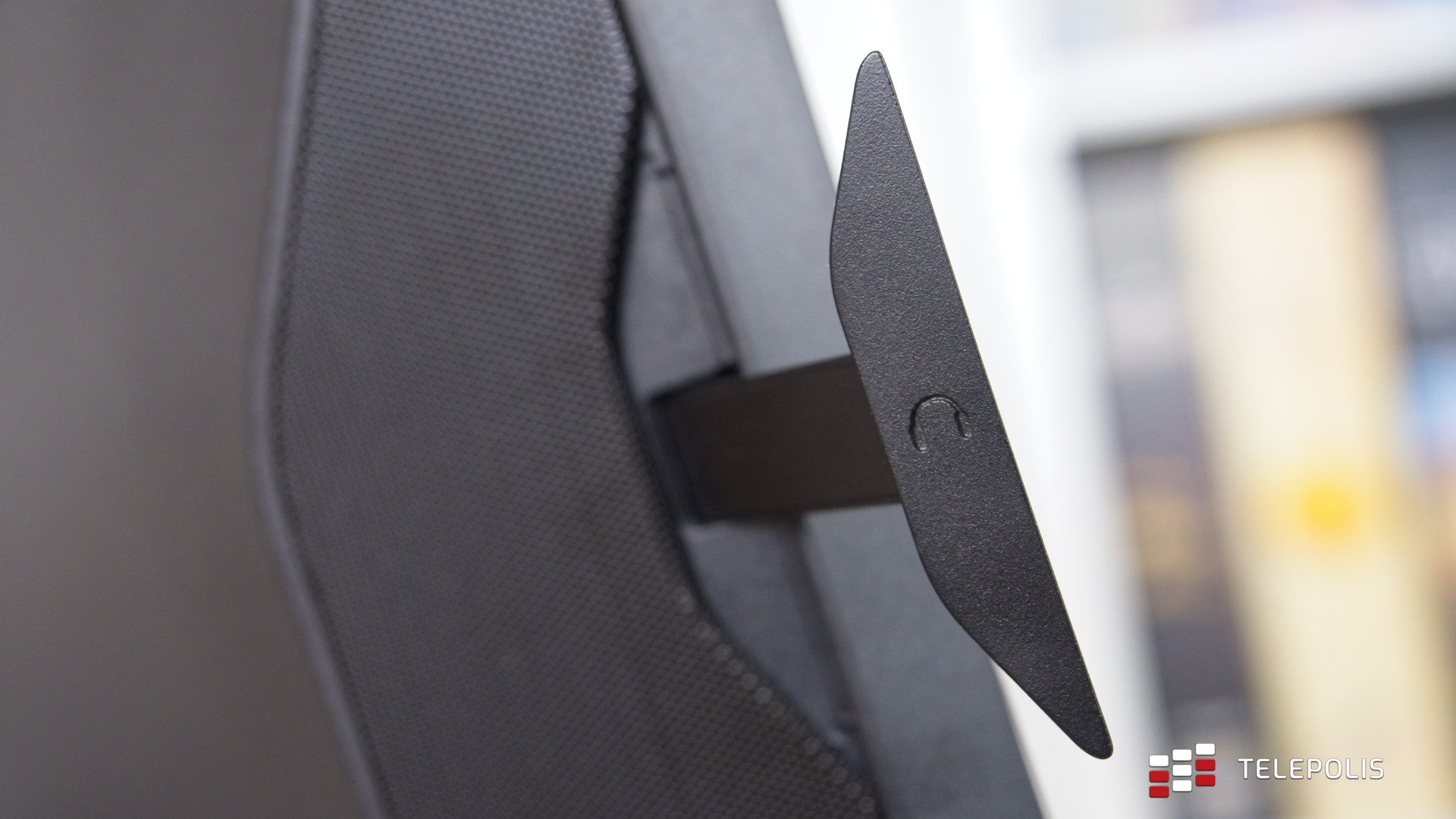 AOC AGON PRO PD32M – monitor tak dobry, że zwala z nóg (test)