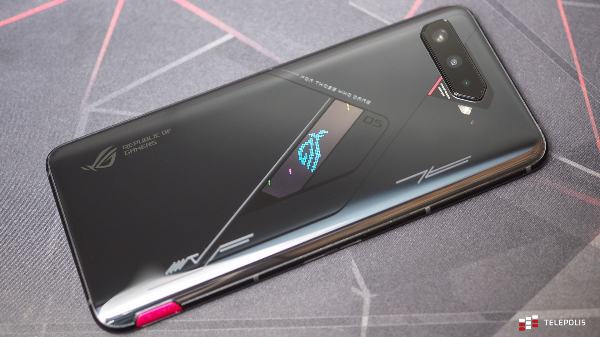 Asus wprowadza do Polski gamingowe smartfony z serii ROG Phone 5s