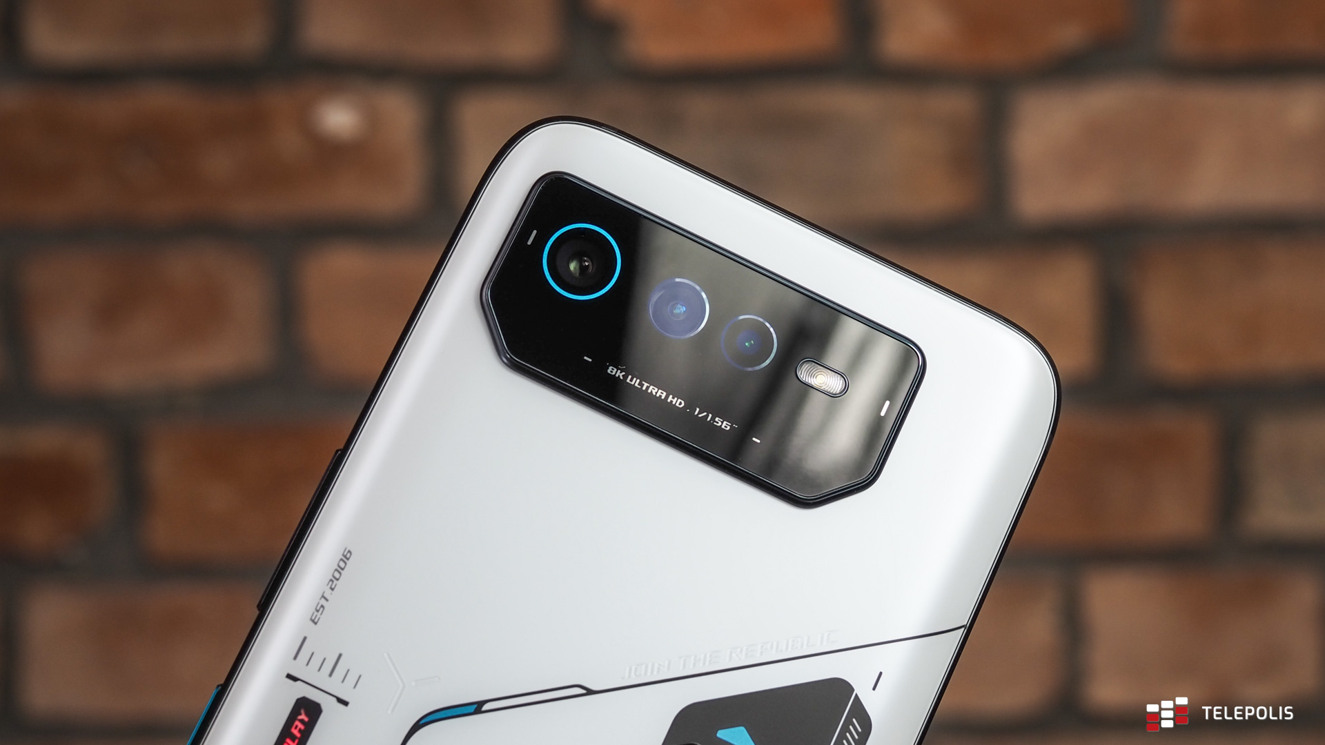 Asus ROG Phone 6 Pro – potężny smartfon dla graczy (test)
