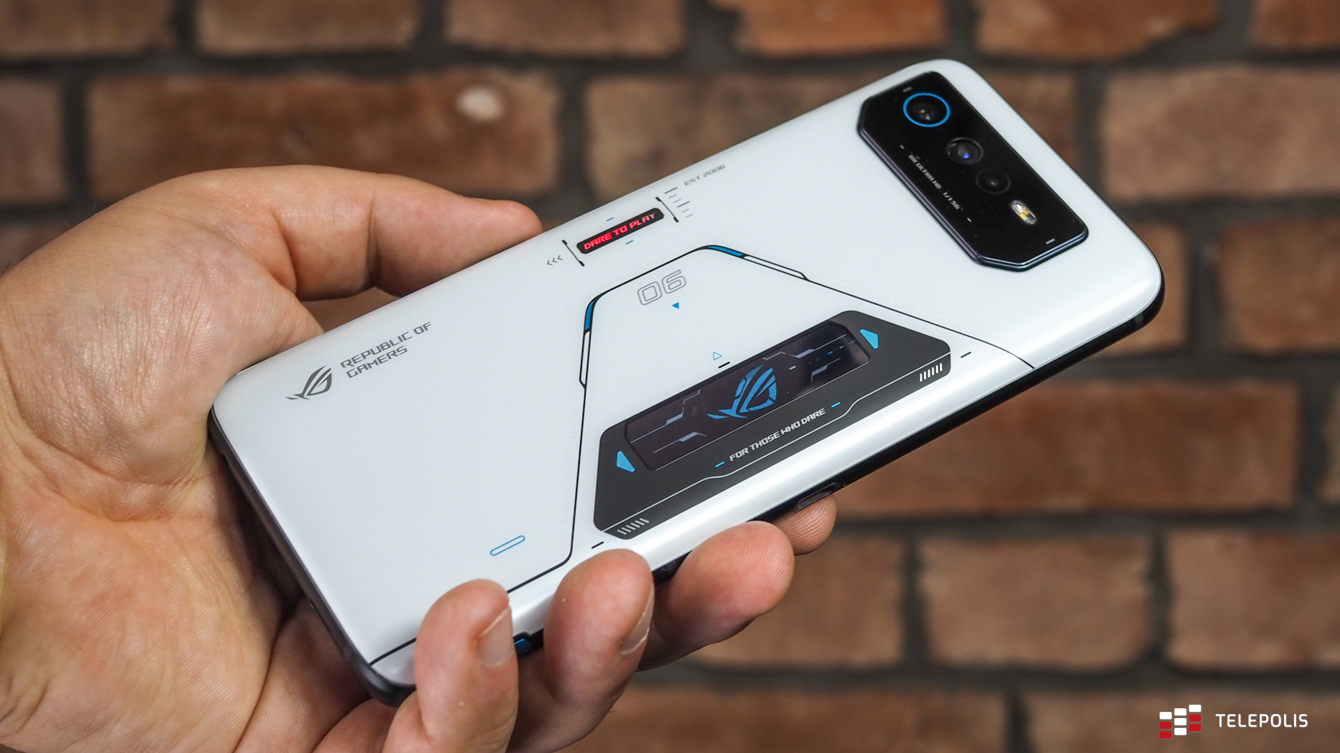 Asus ROG Phone 6 Pro – potężny smartfon dla graczy (test)