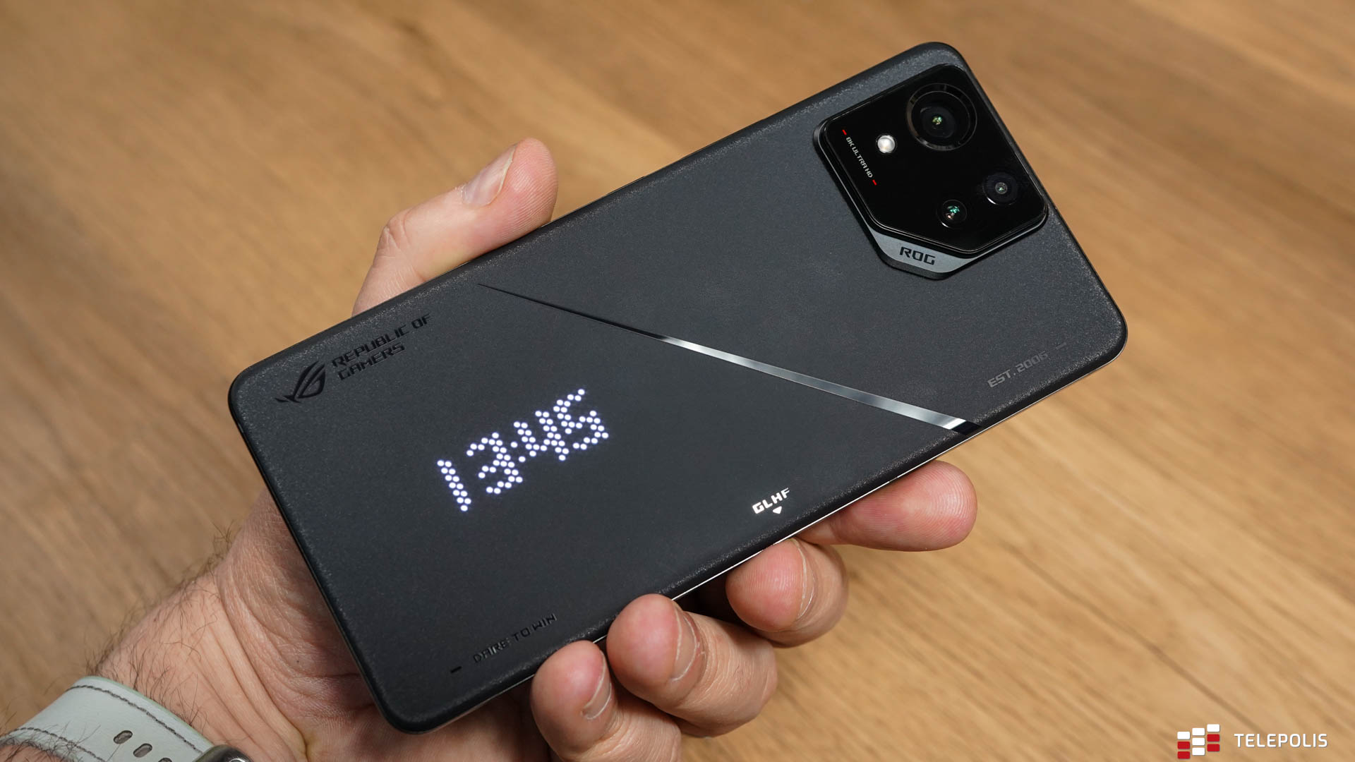 Asus ROG Phone 8 Pro to „wilk w owczej skórze”. Test potwora dla graczy