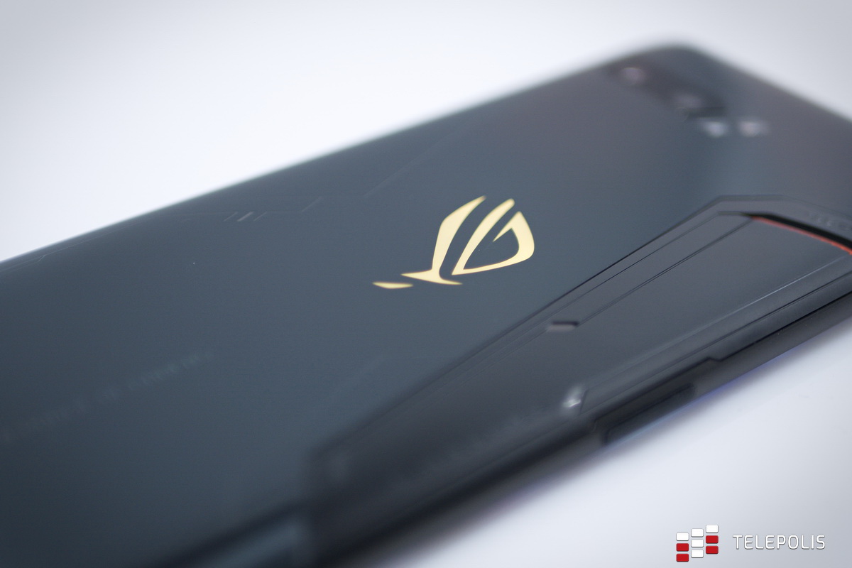 Asus ROG Phone II - gamingowy potwór z ludzką twarzą