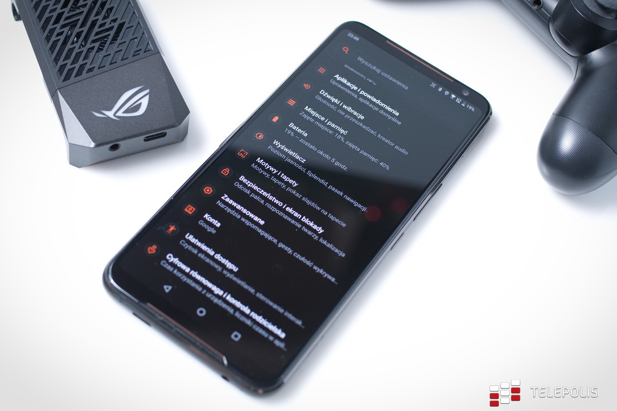 Asus ROG Phone II - gamingowy potwór z ludzką twarzą