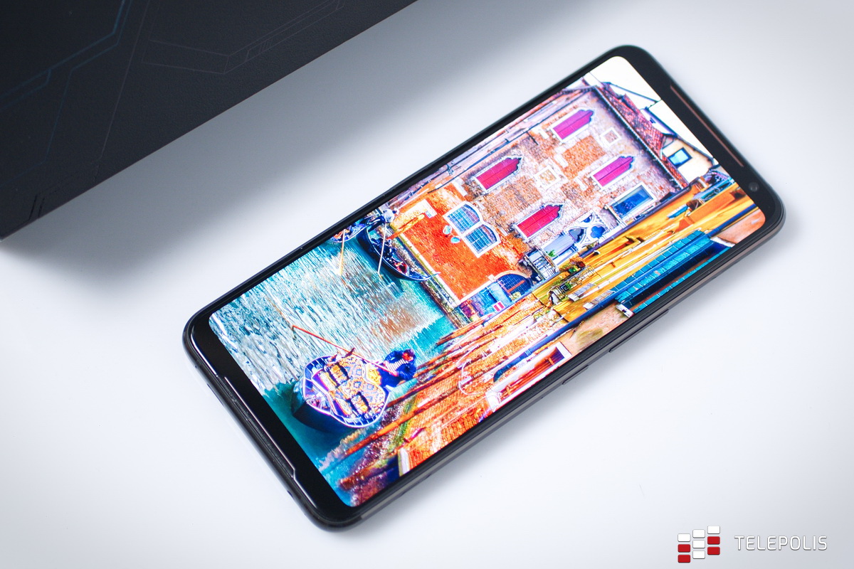 Asus ROG Phone II - gamingowy potwór z ludzką twarzą