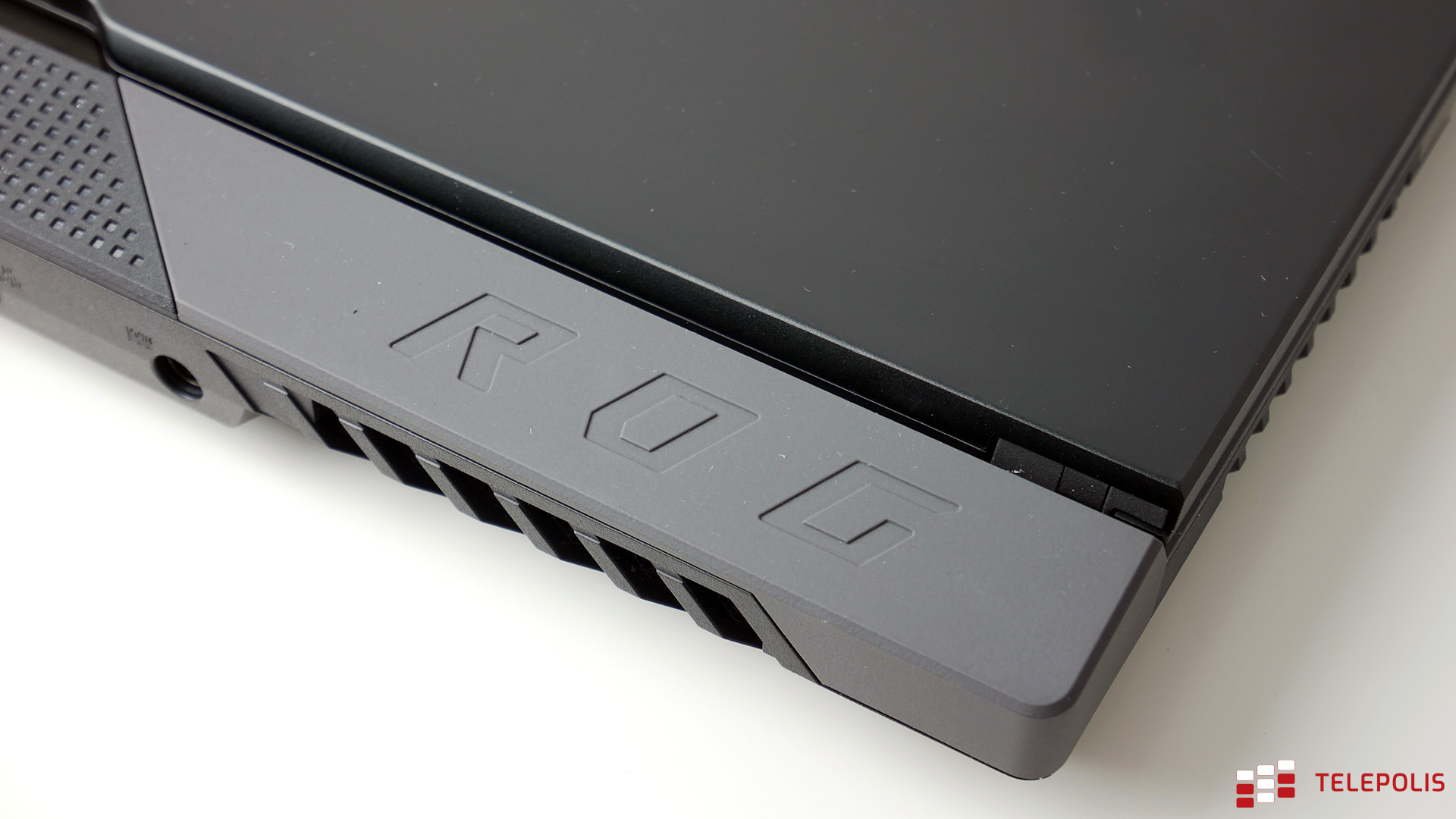 Asus ROG Strix Scar 17 G733Q – test potężnego laptopa dla graczy
