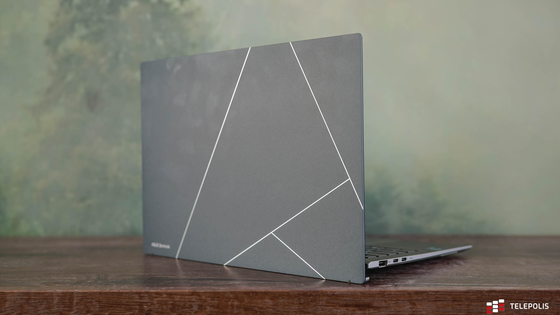 Asus Zenbook S 13 OLED – zgrabny i wydajny laptop dla biznesmena