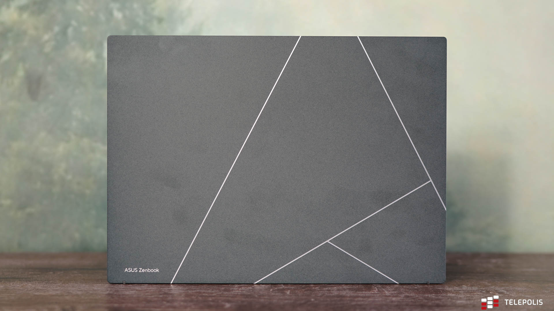 Asus Zenbook S 13 OLED – zgrabny i wydajny laptop dla biznesmena