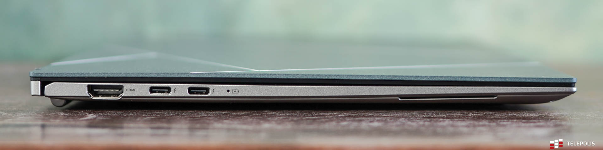 Asus Zenbook S 13 OLED – zgrabny i wydajny laptop dla biznesmena