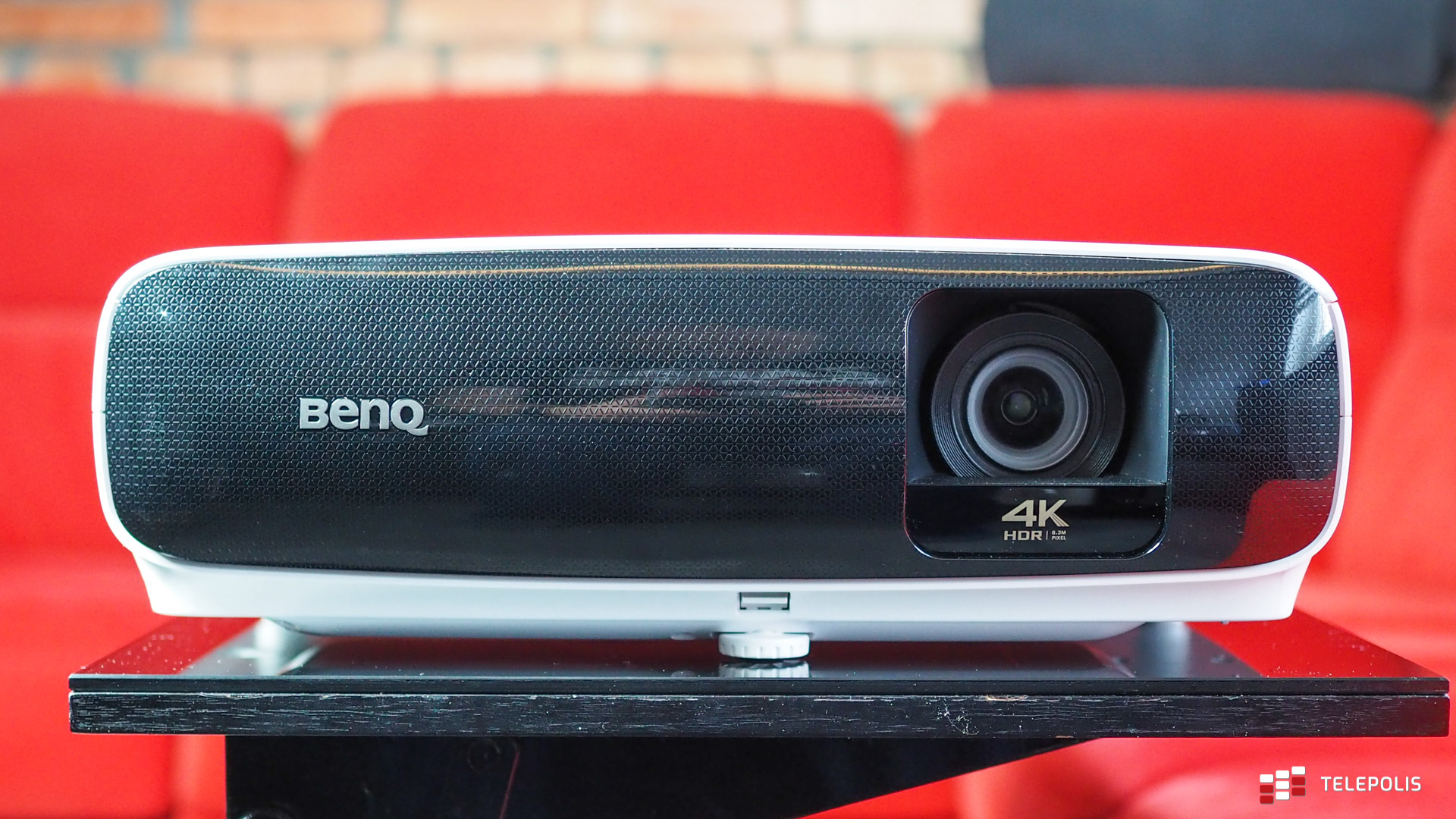 BenQ TK810 - wszystkomający projektor do domowych rozrywek