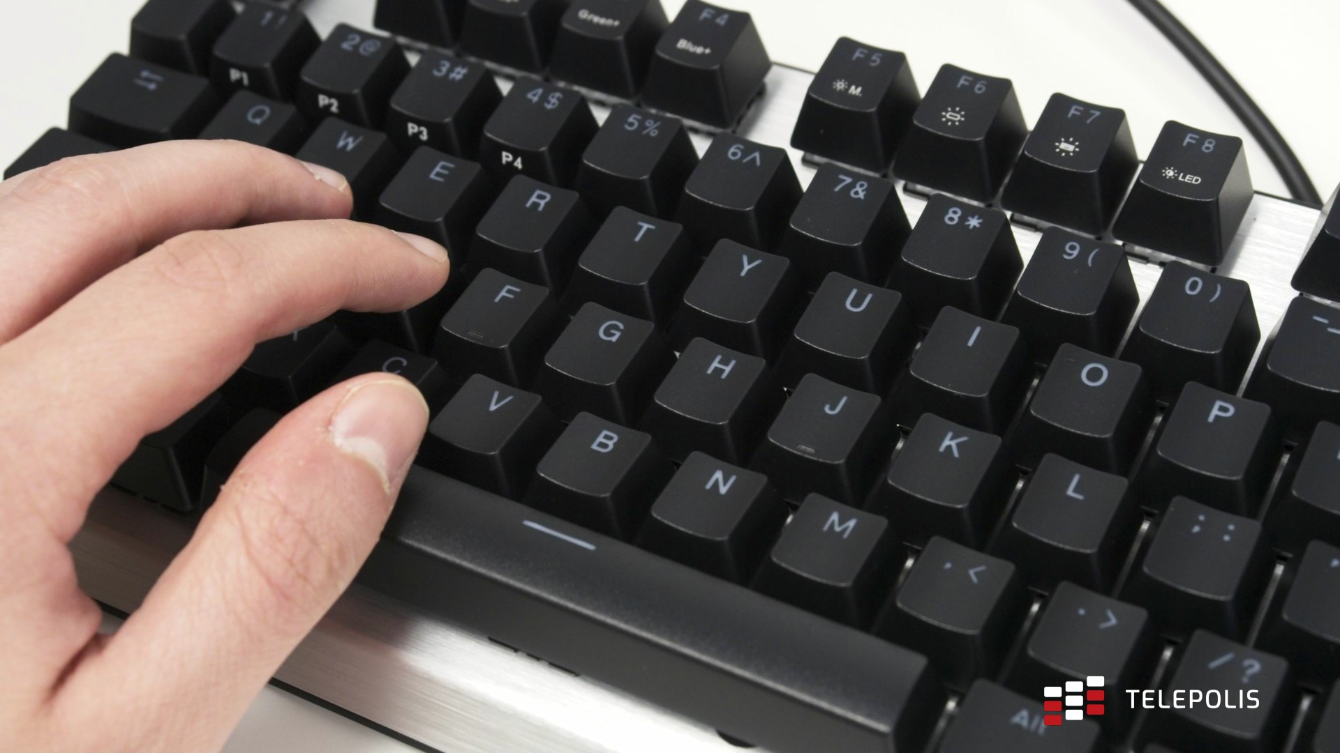 Klawiatura optyczna na każdą kieszeń? Jest na to sposób (test)