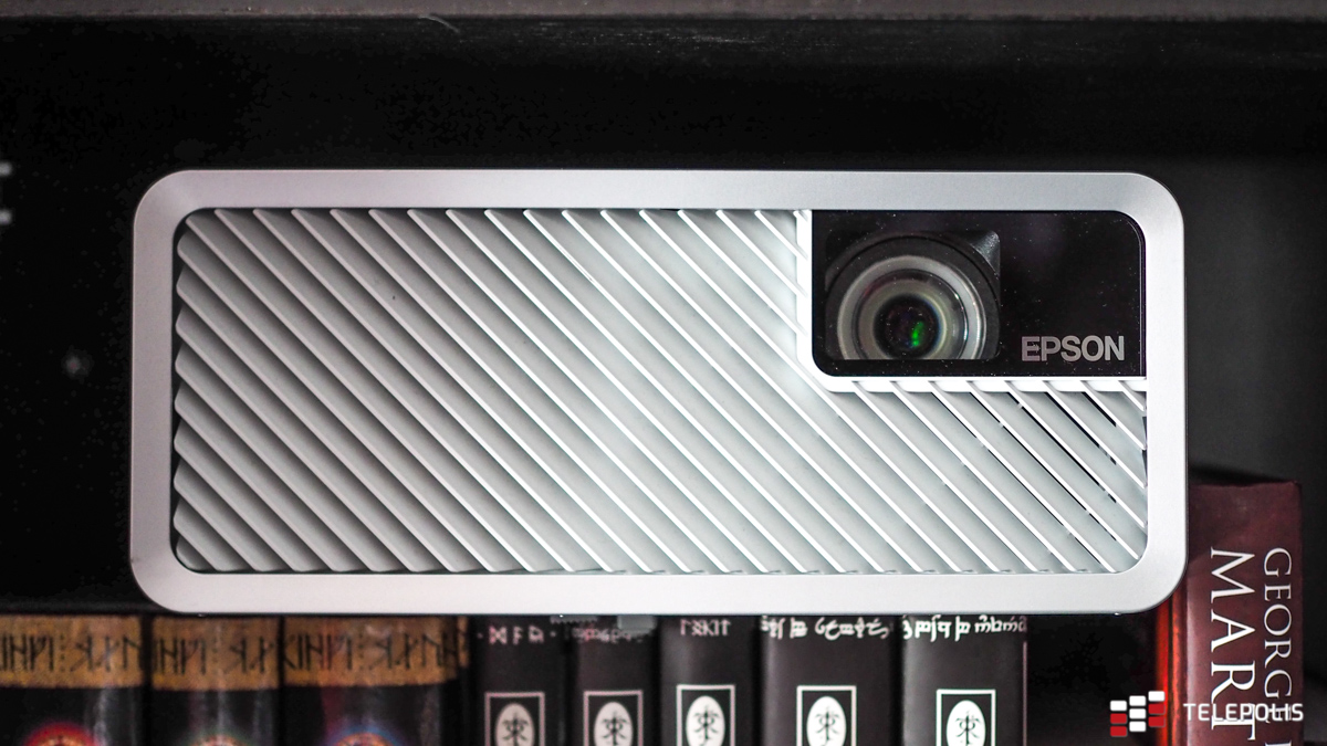 Epson EF-100W - test małego projektora, który łatwo zabrać ze sobą