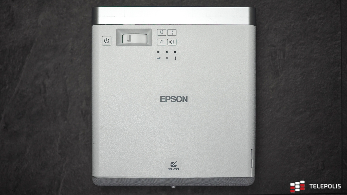 Epson EF-100W - test małego projektora, który łatwo zabrać ze sobą
