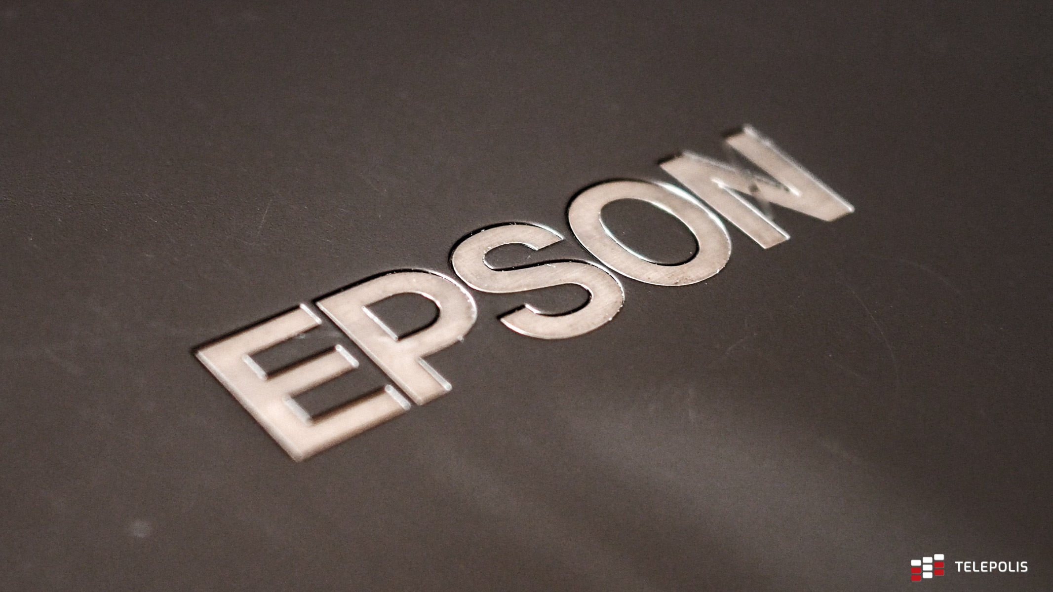 Epson EH-TW9400 – doskonały projektor do gier i kina domowego