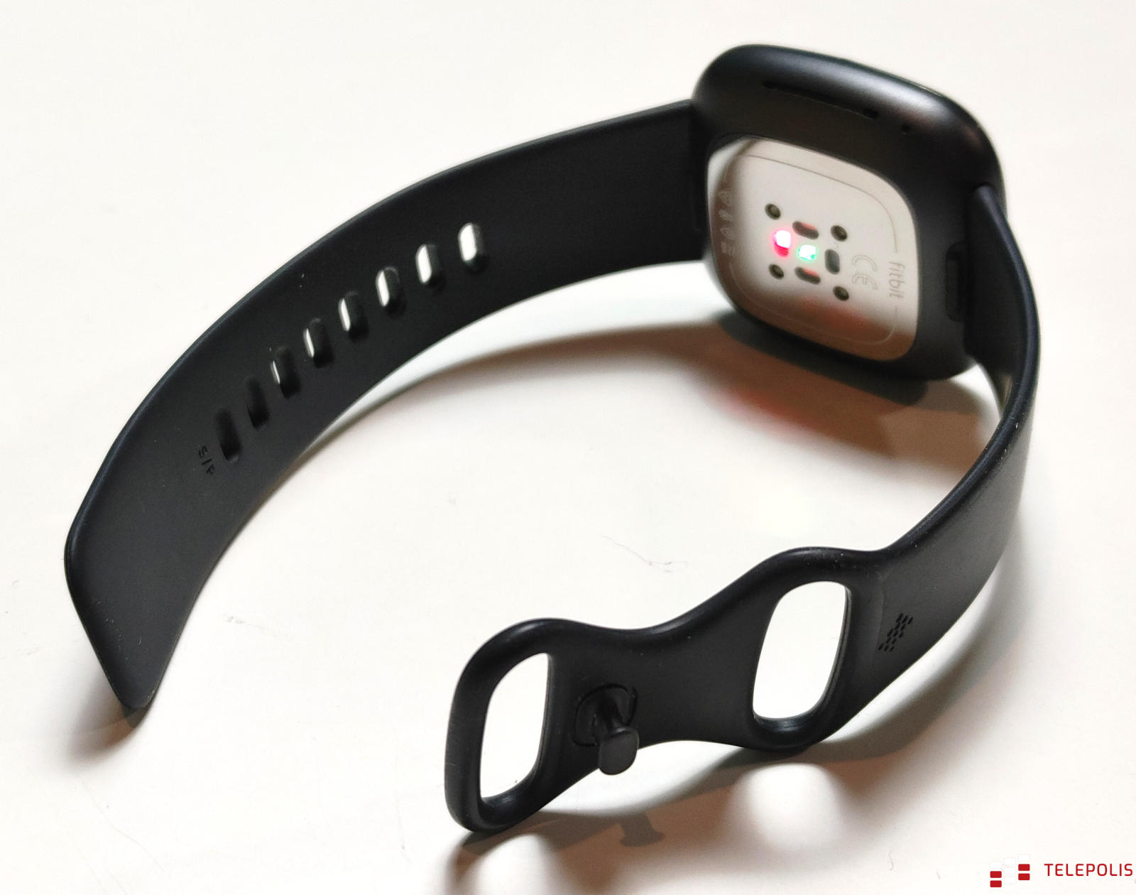 Fitbit Sense – smart zegarek z EKG. Zadbasz z nim o zdrowie i aktywność sportową