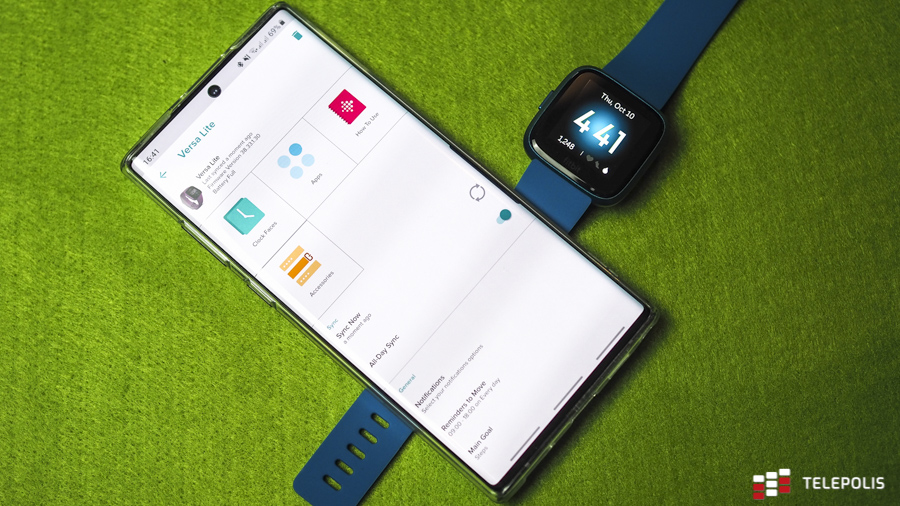 Fitbit Versa Lite - test prostego smartwatcha śledzącego naszą aktywność fizyczną