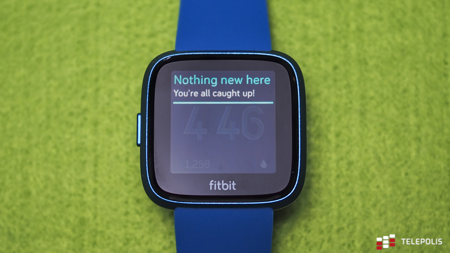 Fitbit Versa Lite - test prostego smartwatcha śledzącego naszą aktywność fizyczną