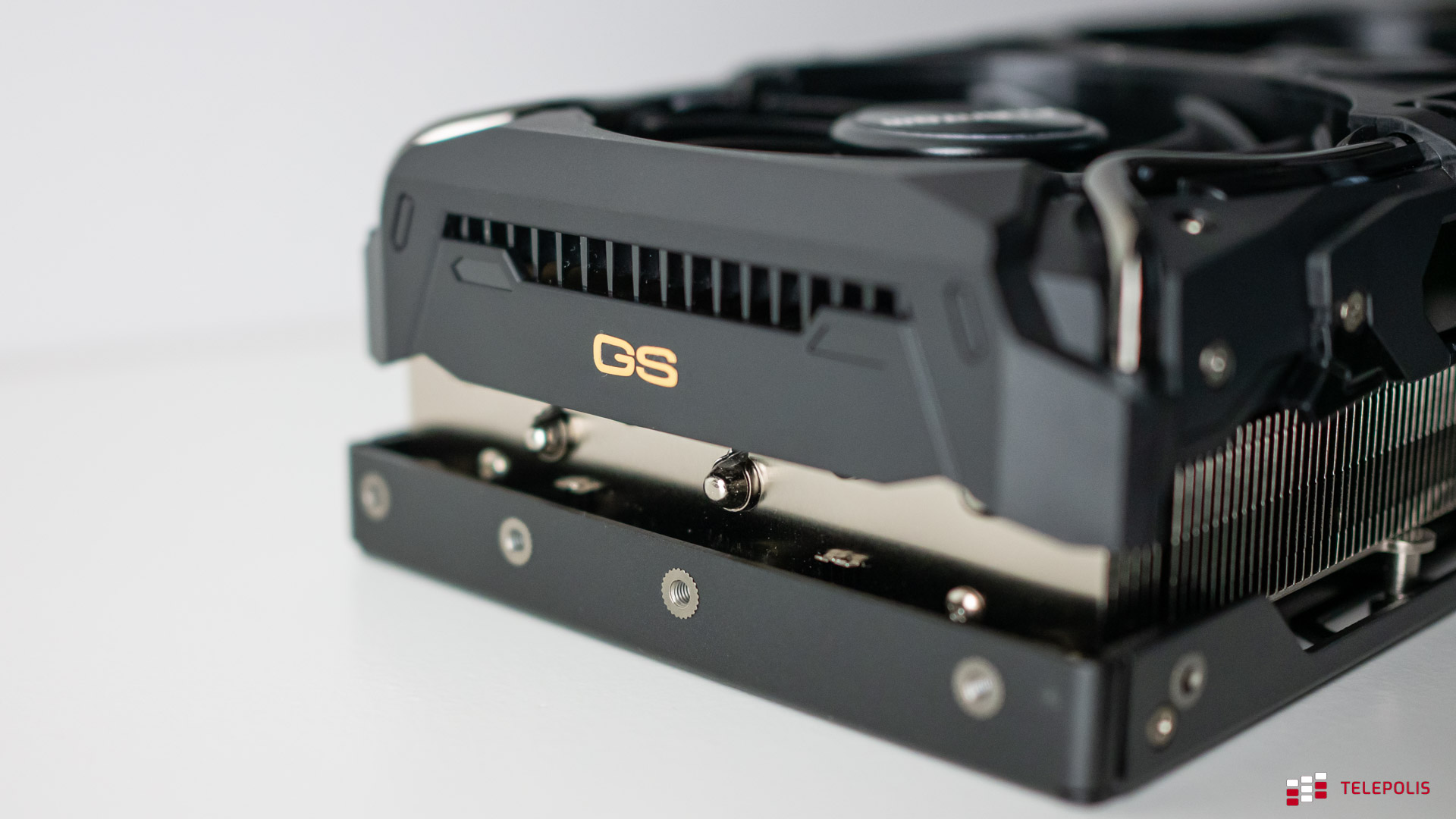 Cena skandal, ale moc petarda. GeForce RTX 4070 Ti – test