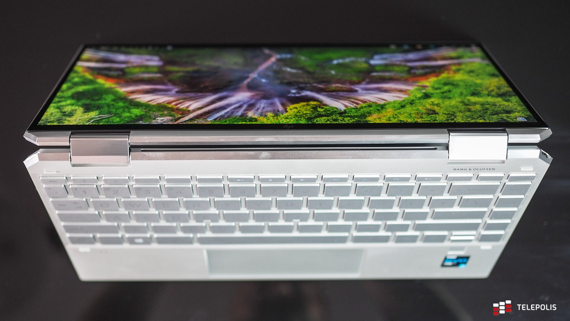 HP Spectre x360 13 - ultramobilny laptop, idealny do zdalnej pracy